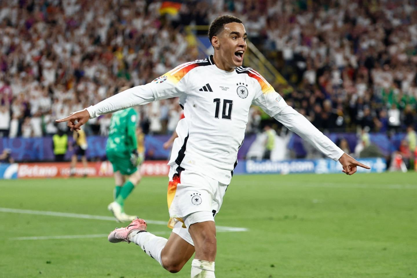 المانيا تفوز على الدانمارك وايطاليا تودع البطولة بخسارتها من سويسرا
